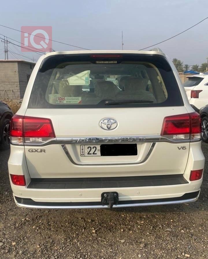 تويوتا لاندكروزر